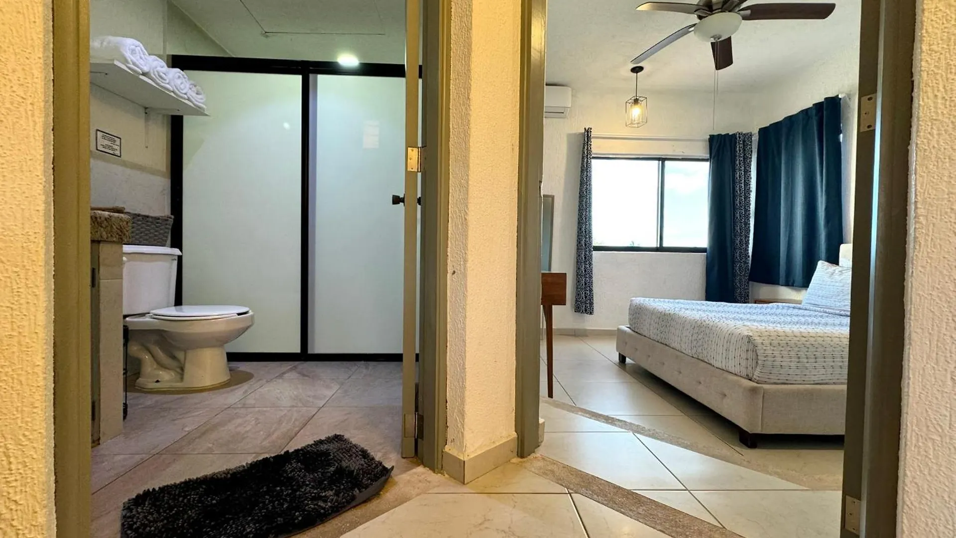 4Br House W/ Great Location & Pool! Villa Cancun 0*,  Mexico