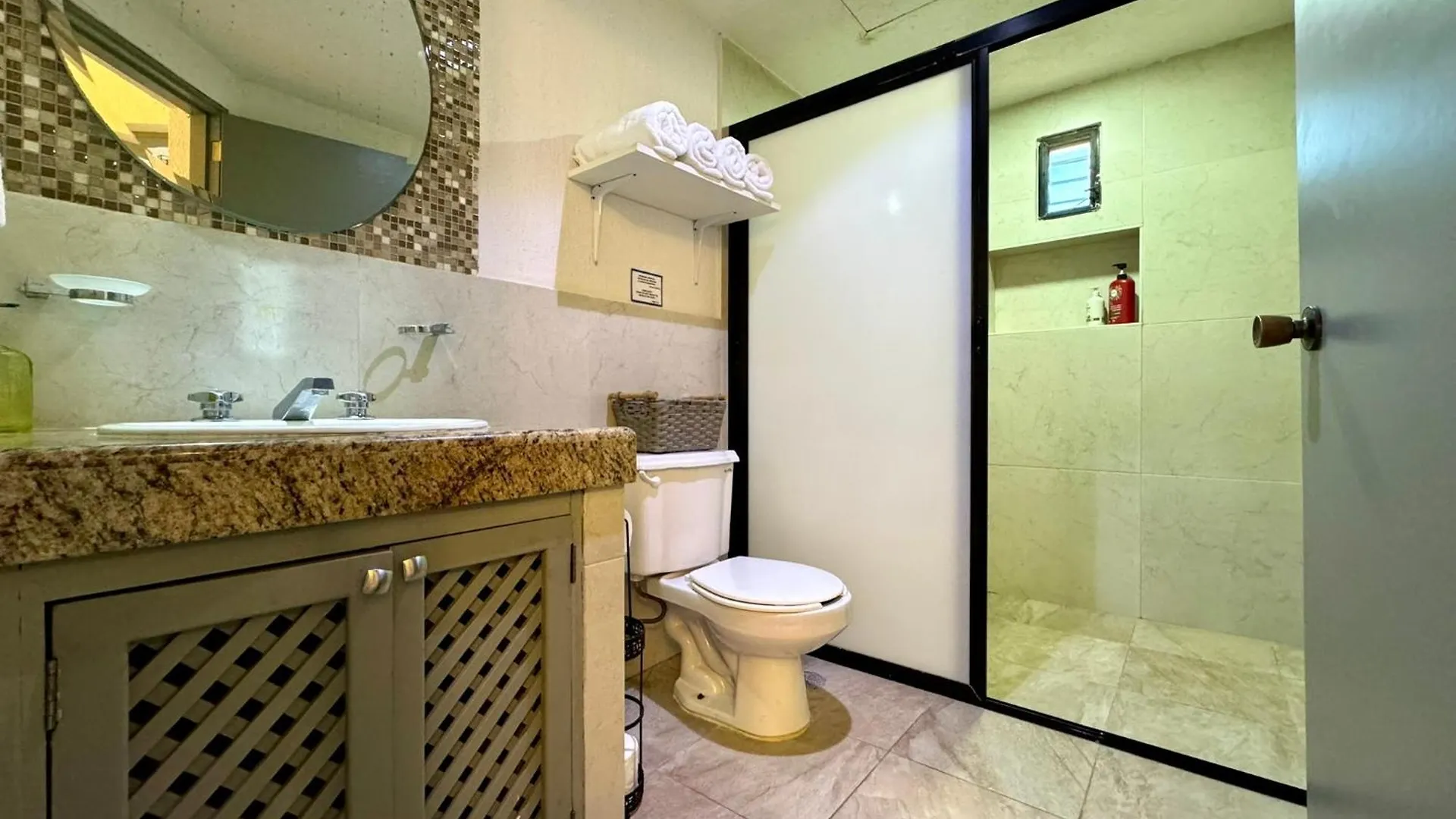 Holiday home 4Br House W/ Great Location & Pool! Villa Cancun