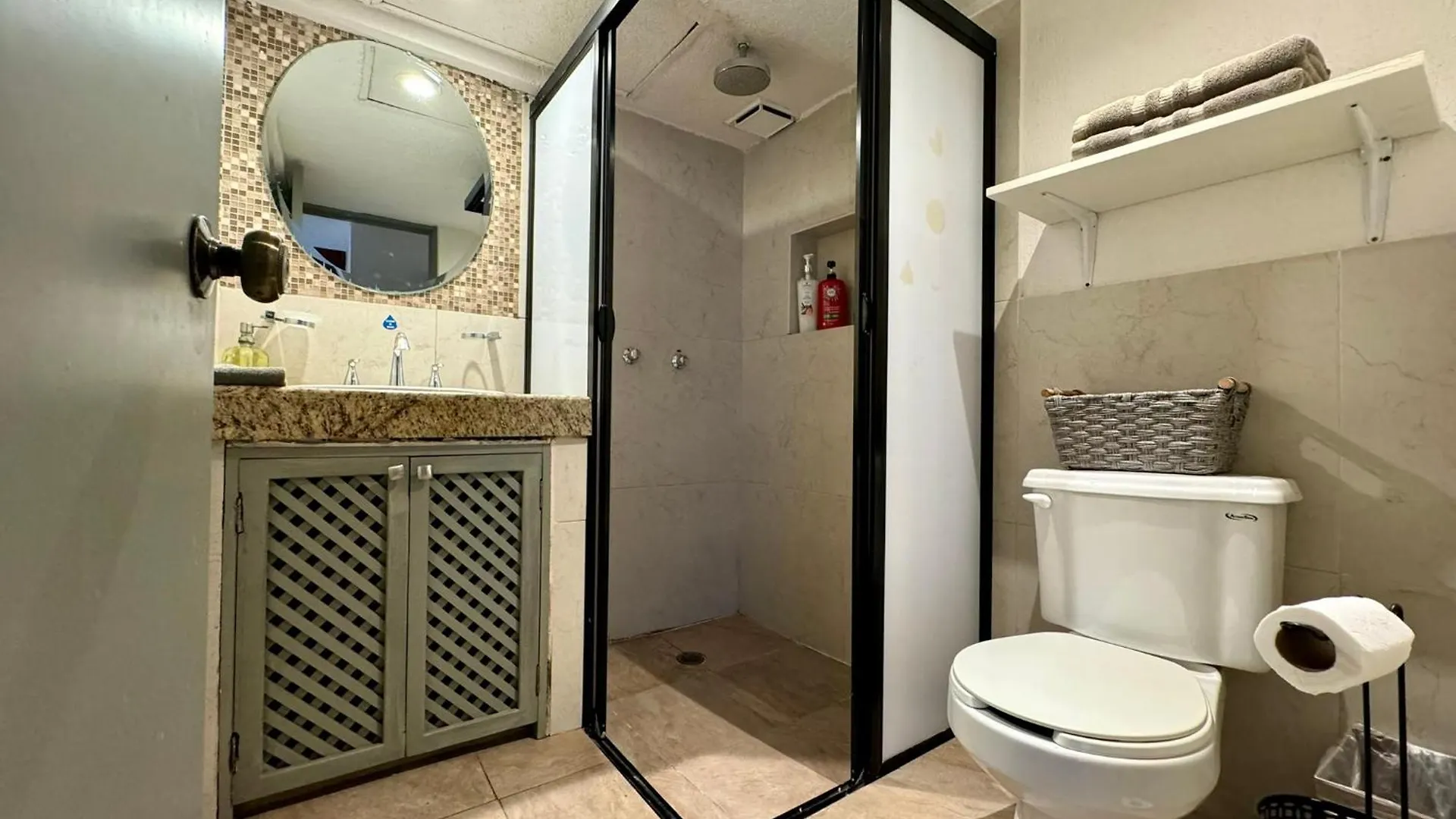 Villa 4Br House W/ Great Location & Pool! Cancún